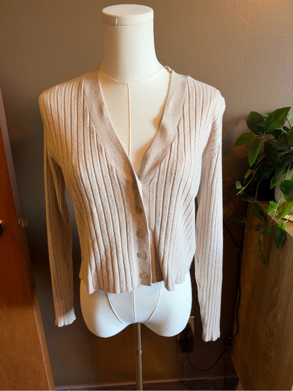 Universal Thread Beige Ribbed Button-Up Cardigan